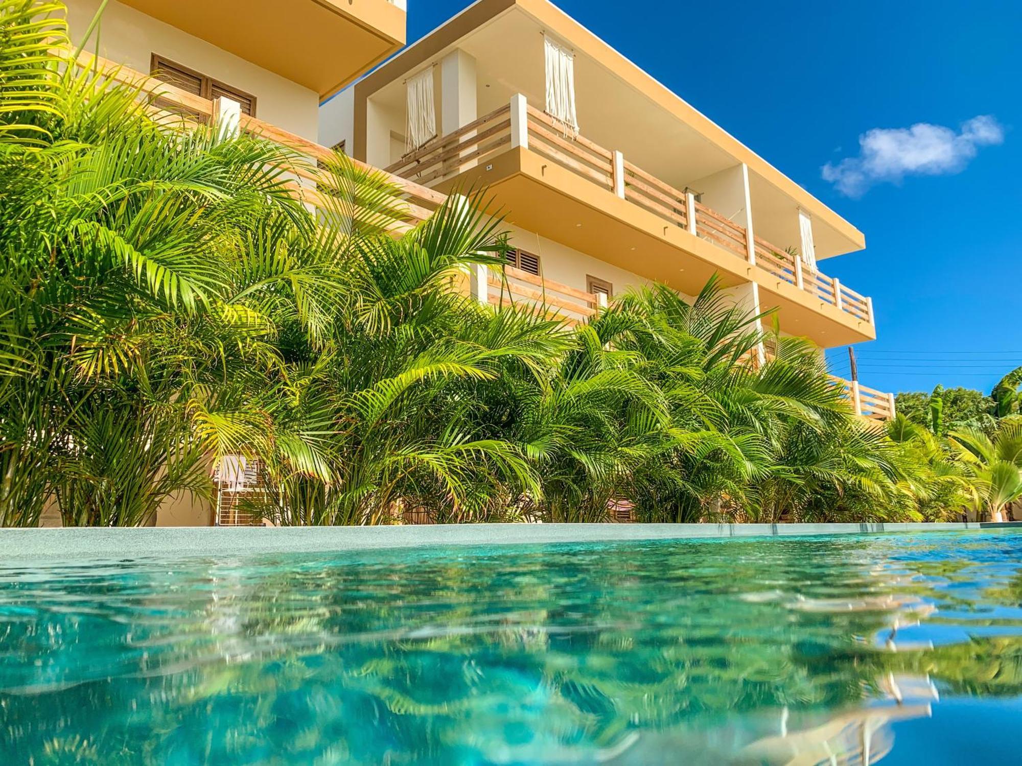 Isla Penthouse & Garden Apartments Bonaire Playa Eksteriør bilde